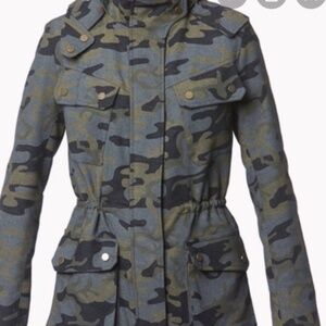 Veronica Beard Camoflauge Jacket - NWOT - Size 8